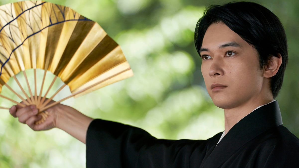 Ryô Yoshizawa como Kikuo em ‘Kokuho: O Preço da Perfeição’ | Crédito: Sato Company/Divulgação”.