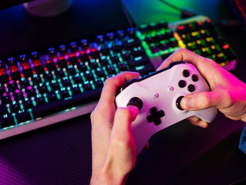 Com bolsa e formação prática, programa em SP aproxima jovens do universo profissional dos games | Crédito: Reprodução/Free Pik