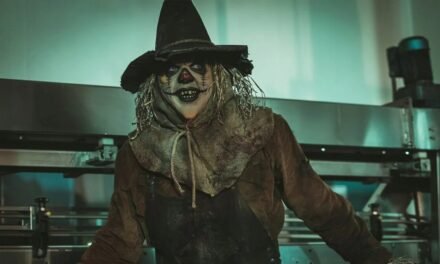 Crítica | “Halloween: O Espantalho Assassino” tenta replicar obras do terror, mas se perde no caminho
