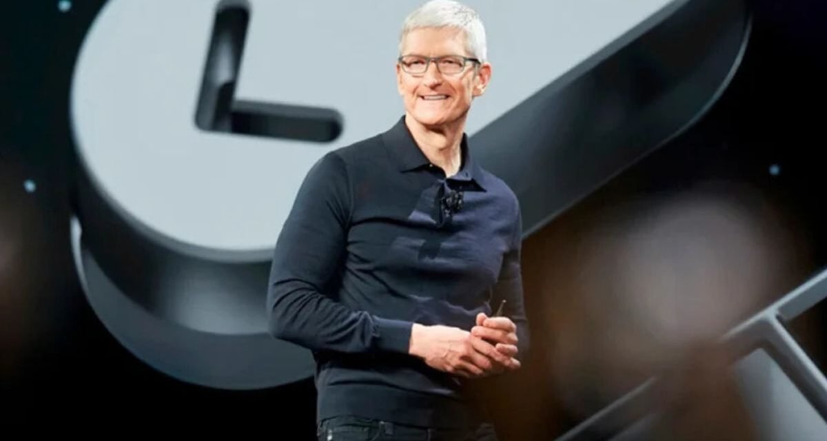 Apple anuncia saída de Tim Cook após 15 anos