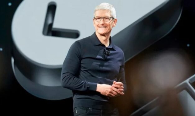 Apple anuncia saída de Tim Cook após 15 anos