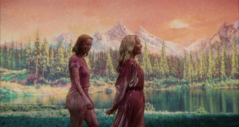 Gillian Anderson e Hannah Einbinder em "Acampamento Miasma" | Crédito: Divulgação