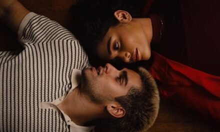 “C’est la vie” retrata o silêncio que antecede o fim de um amor