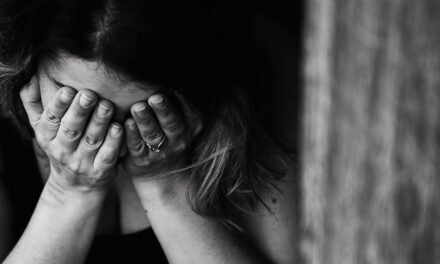 5 livros nacionais contemporâneos que abordam a violência contra a mulher