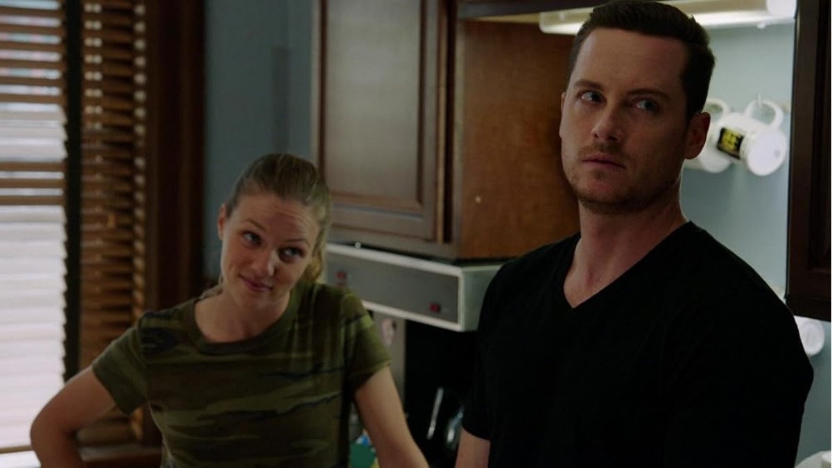 Hailey Upton (Tracy Spiridakos) e Jay Halstead (Jesse Lee Soffer) na 9ª temporada de "Chicago P.D."