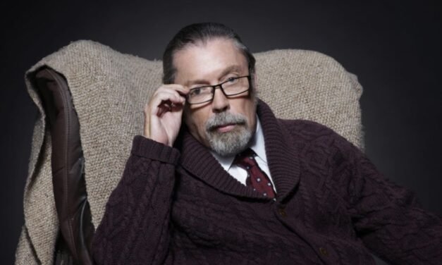 Tim Curry: relembre a carreira do ator de Frank-N-Furter e Pennywise
