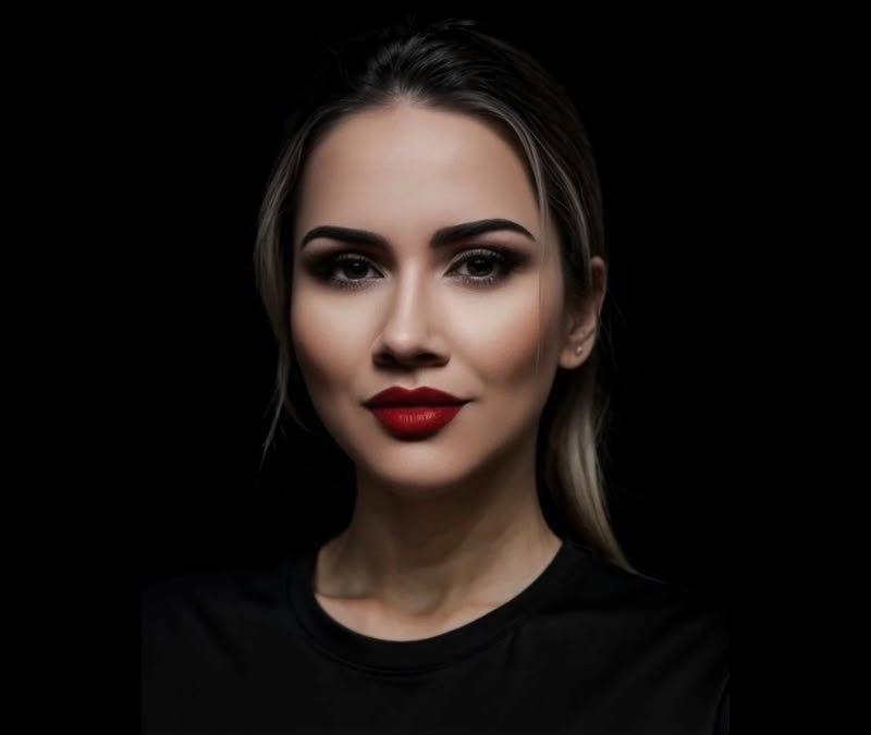 Míddian Meireles autora de 'A Última Filha da Lua'