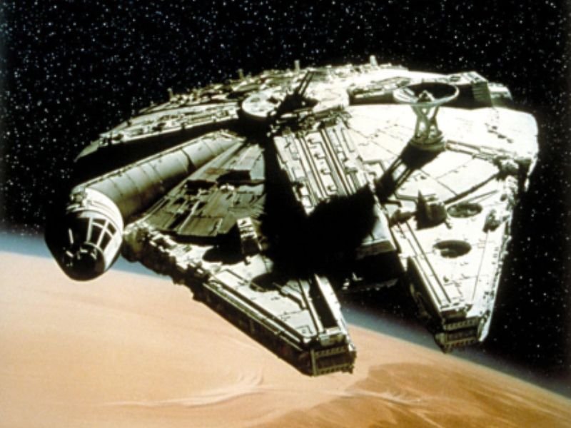 A Millennium Falcon de “Star Wars: Episódio IV - Uma Nova Esperança” (1977)
