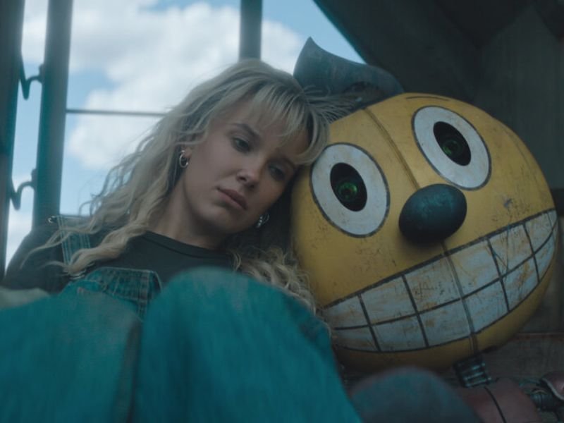 Millie Bobbie Brown no filme The Electric State